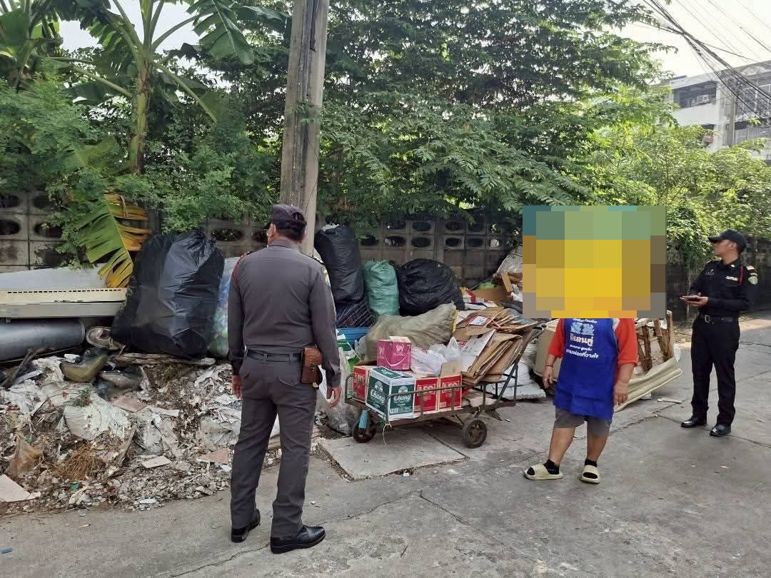 เทศกิจดอนเมือง เคลียร์ปัญหาขยะกองโต