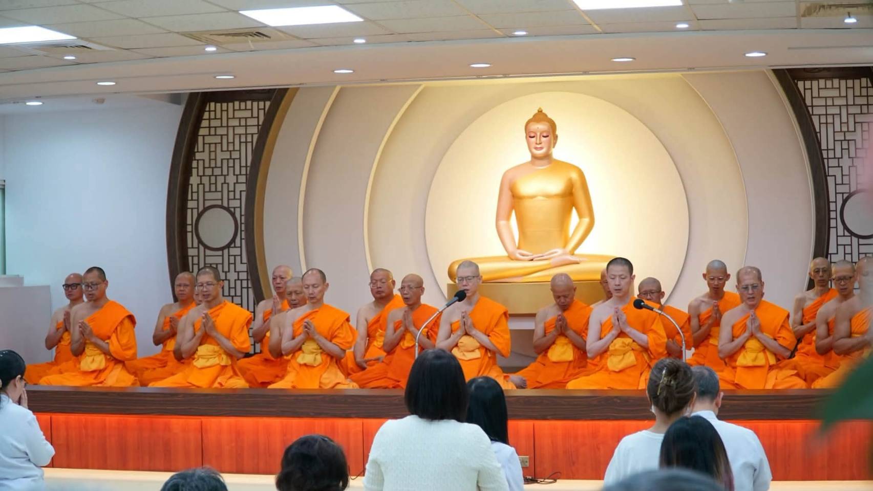 ปทุมธานี ศรัทธาไร้พรมแดน ธรรมทายาทชาวไต้หวัน รุ่นที่ 15 บวช 15 รูป ที่วัดพระธรรมกายไทเป