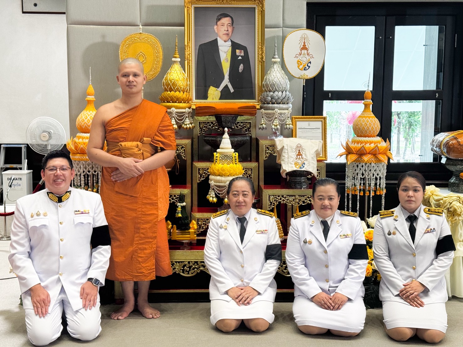 รองผู้ว่าฯ ปทุมธานี อัญเชิญผ้าไตรพระราชทาน พิธีอุปสมบทนาคในพระบรมราชานุเคราะห์ วันอาสาฬหบูชา