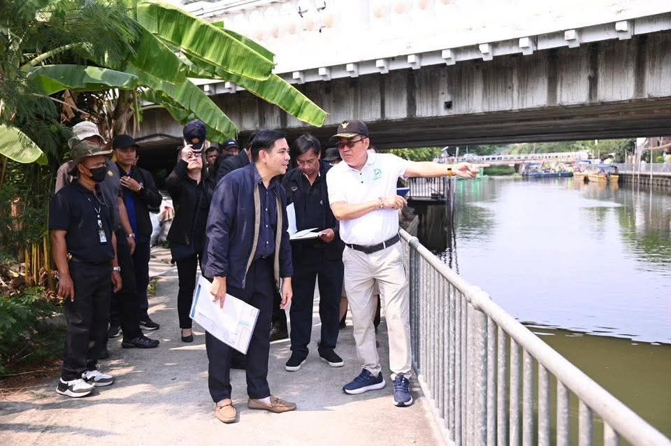 ผอ.เขต เขตดอนเมือง ลงพื้นที่ติดตามโครงการบ้านมั่นคงริมคลองเปรมฯ ชุมชนประชากร 4 รองรับ 184 ครัวเรือน