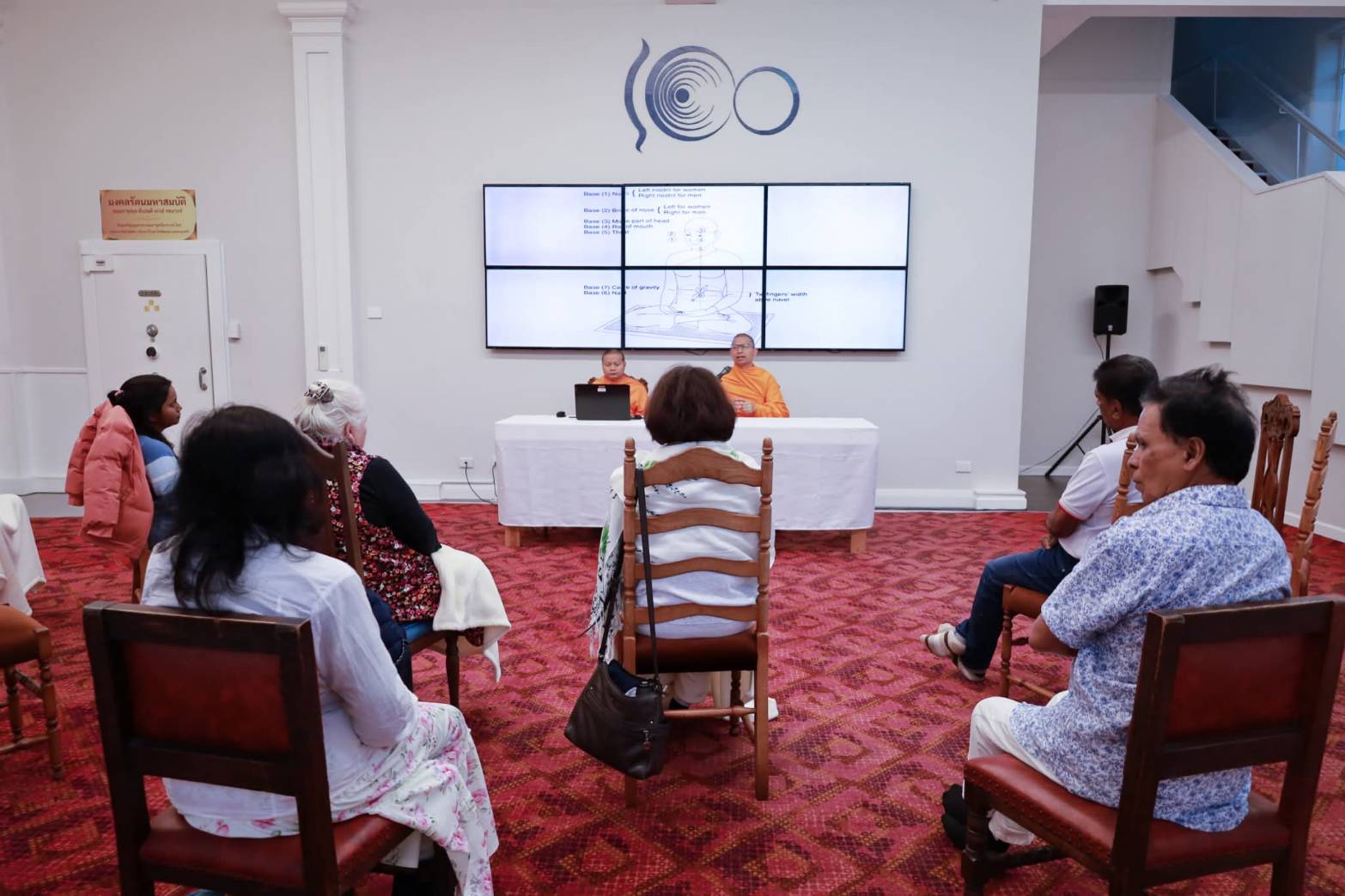 ปทุมธานี ต่างชาติสนใจฝึกสมาธิ เข้าวัดปฏิบัติธรรมที่นิวซีแลนด์