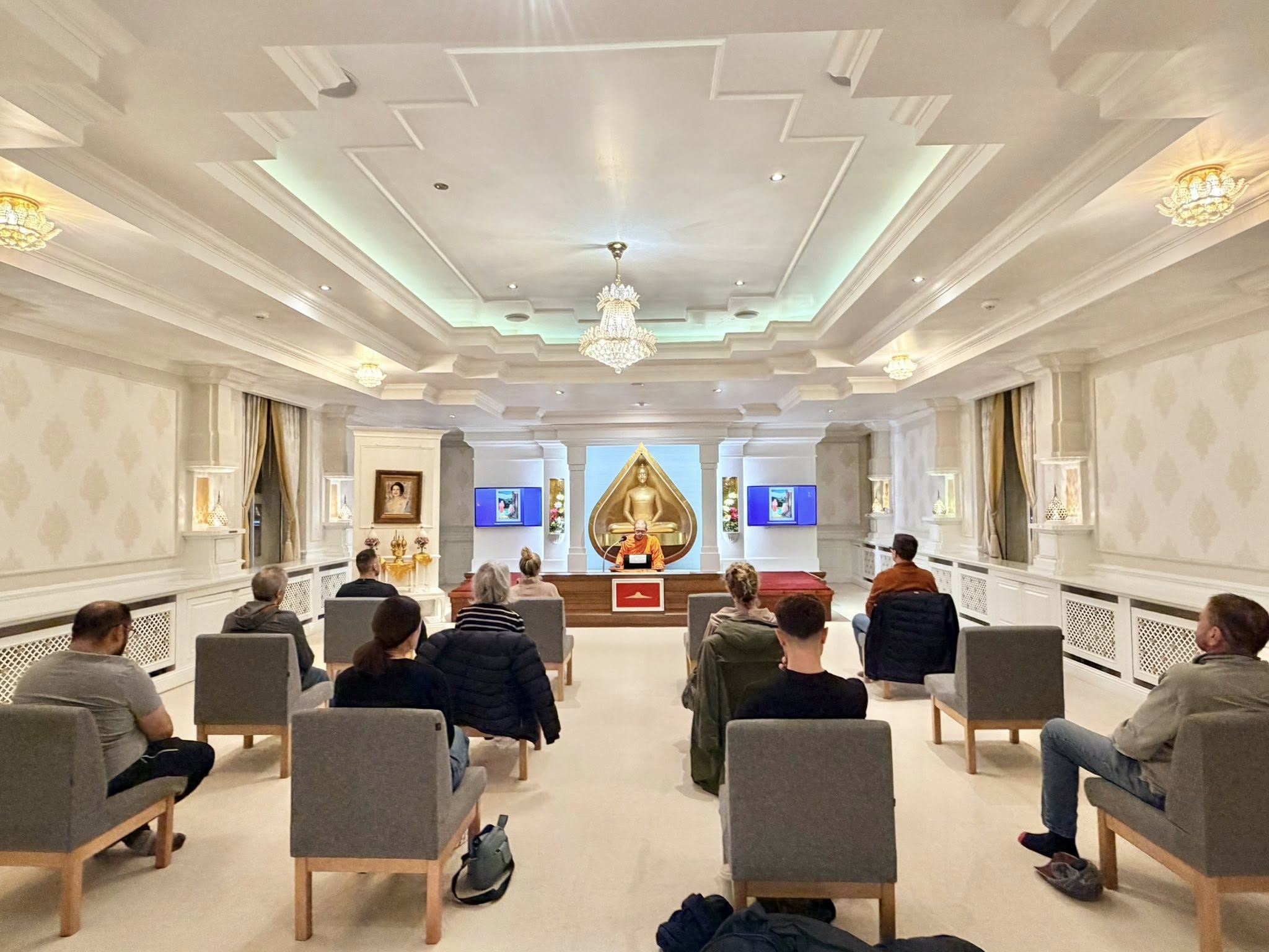 วัดพระธรรมกายนิวคาสเซิล ศูนย์ฝึกสมาธิสร้างสันติสุขเชื่อมวัฒนธรรมไทย-อังกฤษ