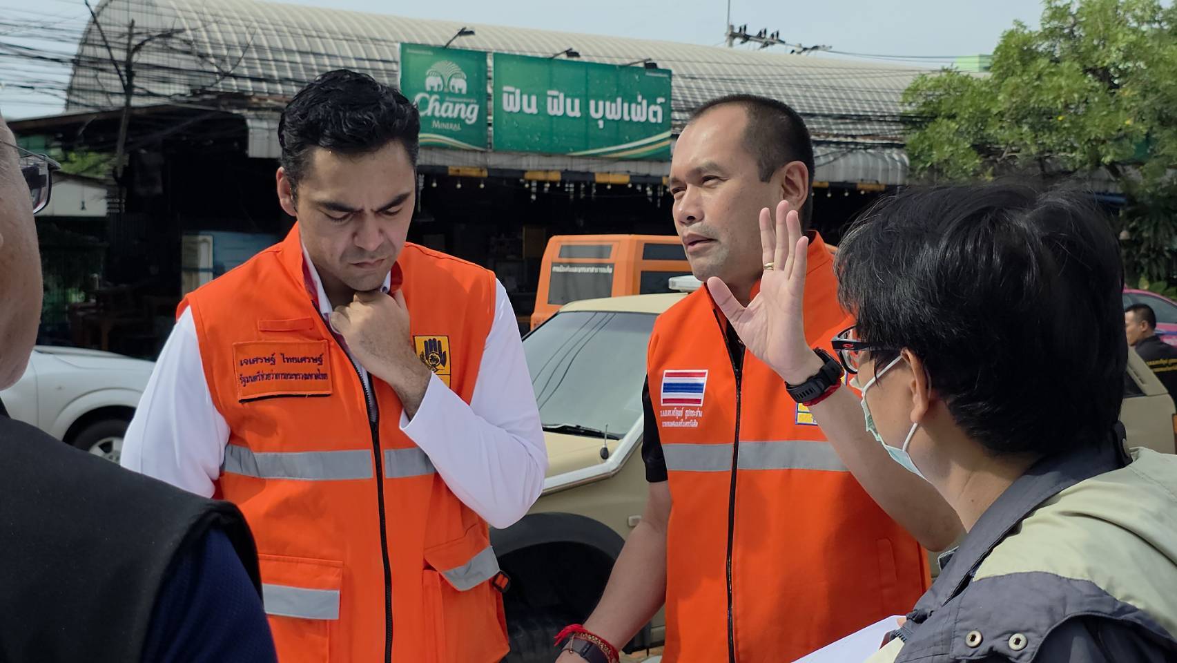 ปทุมธานี มท.3 เจเศรษฐ์ ควักงบส่วนตัวจัดบิ๊กแบ๊กกั้นน้ำเหนือรังสิต พร้อมกางมาตรการจ่ายเยียวยา 9,000 บาท